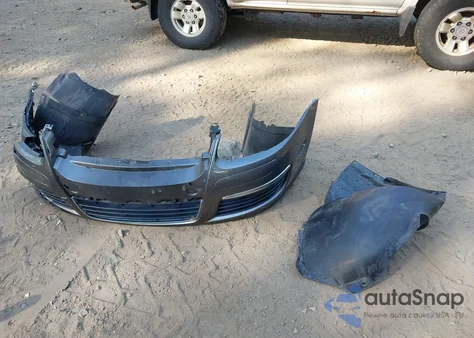 2010 Volkswagen Jetta Limited Edition z USA, uszkodzony, nr VIN 3VWRZ7AJ6AM127375